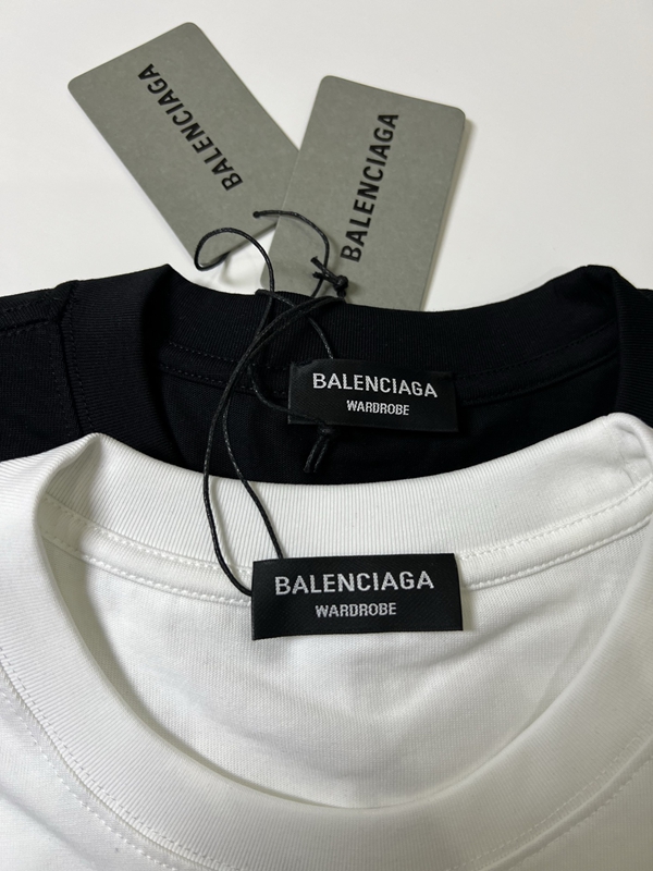 ブランドTシャツ着用イメージ